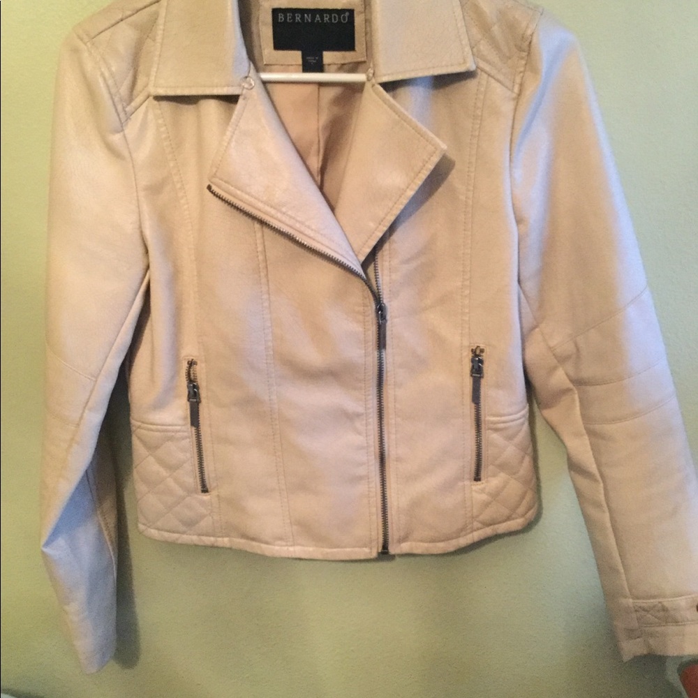 Like New Bernardo’s Cream Faux Leather Jacket